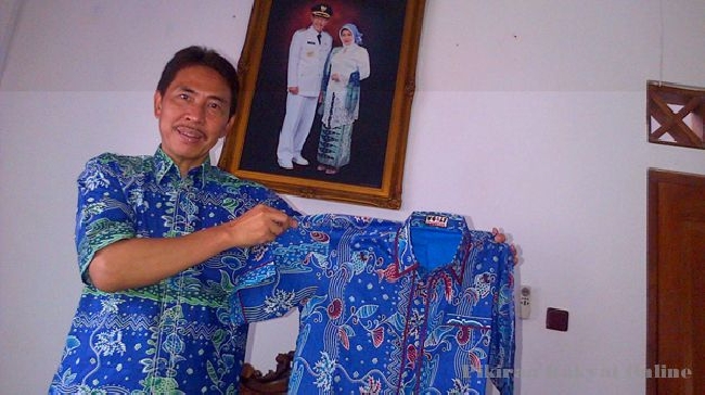 BUPATI PANGANDARAN DISAIN BATIK UNIK CIRI HAS KABUPATEN PANGANDARAN