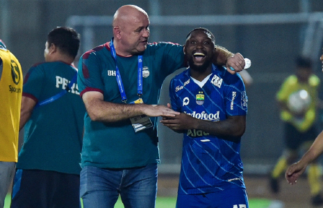 Hatur Nuhun Levy Madinda, Gelandang Andalan Persib Ini Dikembalikan ke Malaysia